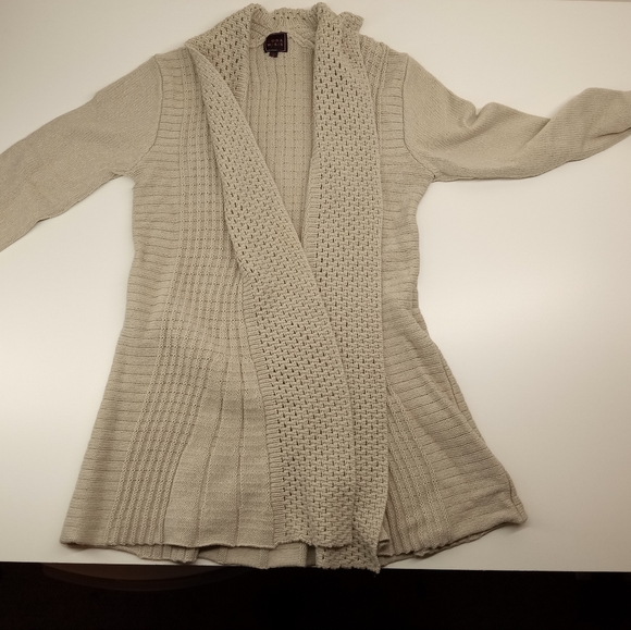 Cardigan - Picture 4 of 7